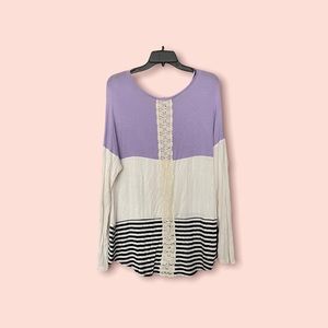 Long sleeve accent top